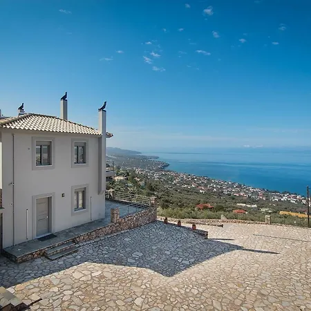 Bay View Apartment *