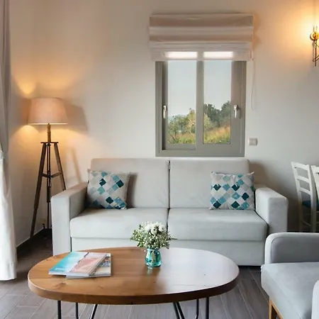 Bay View Apartment *