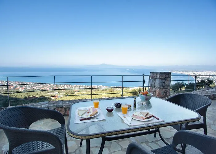 Bay View Апартаменты Каламата